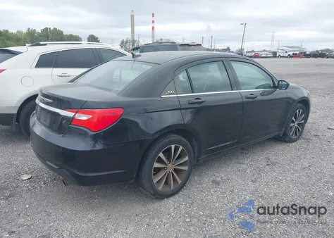 2014 Chrysler 200 Touring z USA, uszkodzony, nr VIN 1C3CCBBBXEN159119